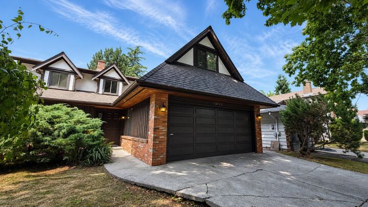 10179 Lawson Drive — photo 1