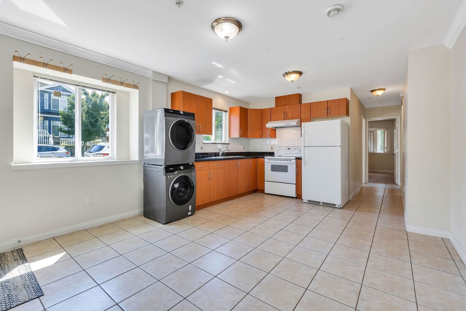 Property Photo:  2291 East 12th Avenue Bsmt  BC V5N 2B2 