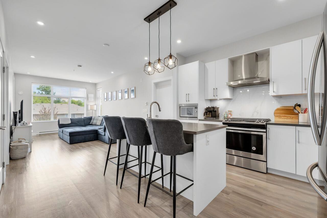 Property Photo: 15436 31 Avenue 411 BC V3Z 1H3