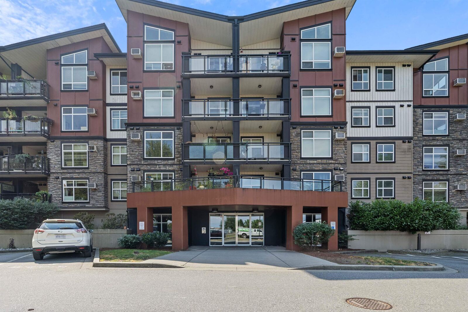 Property Photo: 45640 Alma Avenue 301 BC V2R 0P8