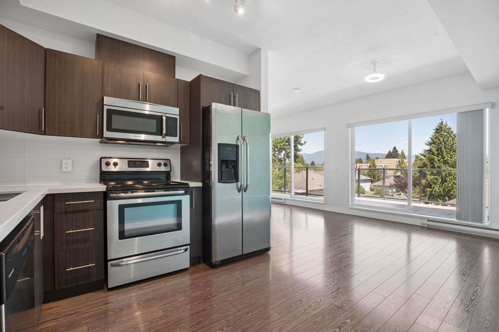 Property Photo: 12070 227 Street 402 BC V2X 9H2