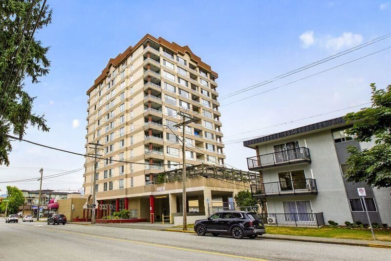 Property Photo: 11980 222 Street 302 BC V2X 0L8