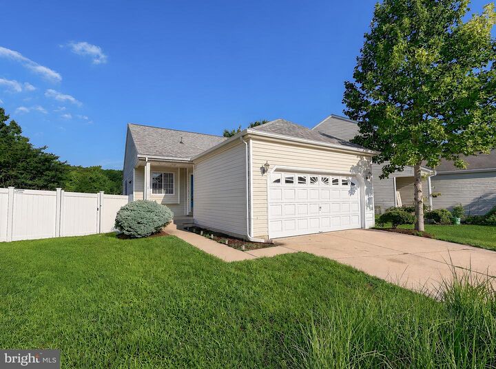 Property Photo: 45525 Coosan Court MD 20634