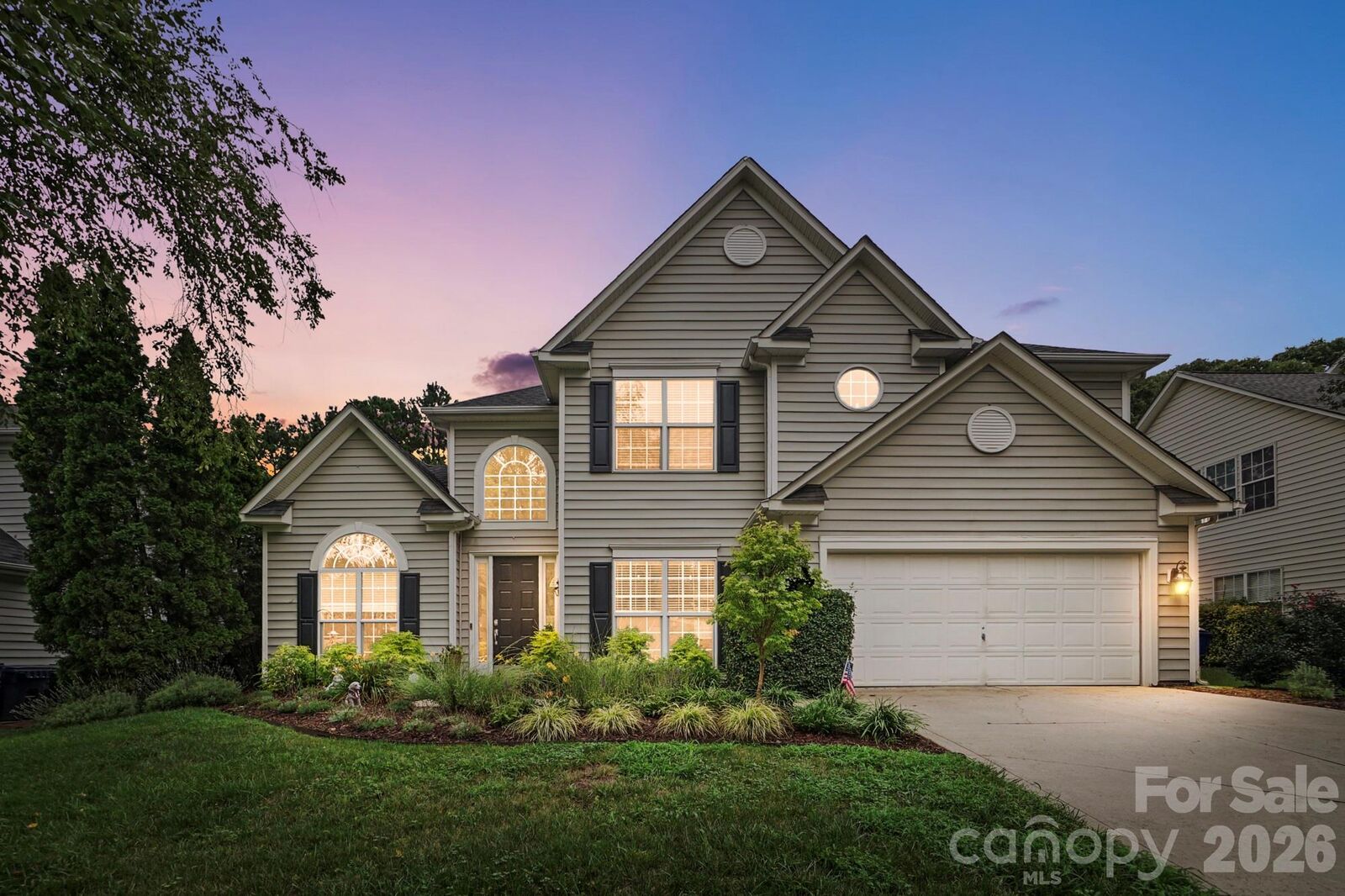 Property Photo:  12609 Kemerton Lane  NC 28078 