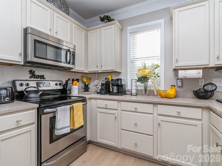 Property Photo:  2074 Ayrsley Town Boulevard  NC 28273 