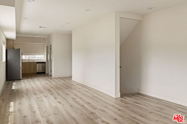 Property Photo:  5456 1/2 Barton Ave  CA 90038 