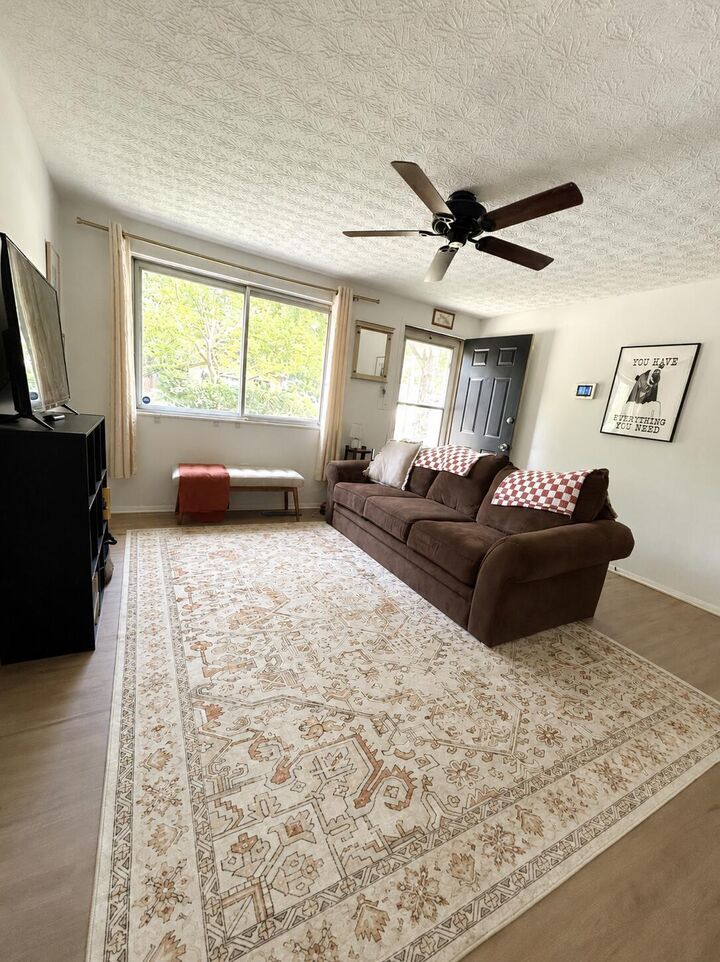 Property Photo: 6073 Silverwood Street OH 43229