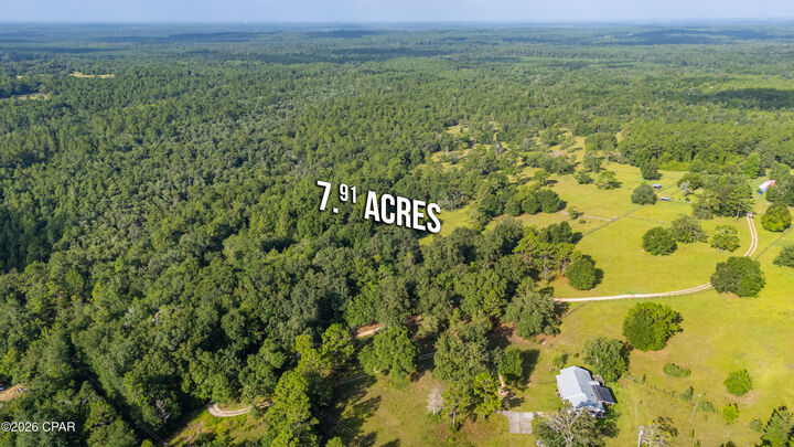 Property Photo:  512 Hickory Tree Lane  FL 32539 
