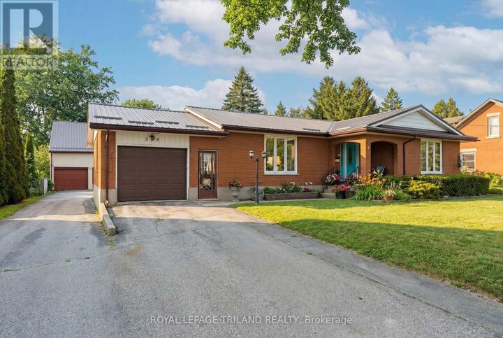 Property Photo:  308 John Street South  ON N5H 2E2 