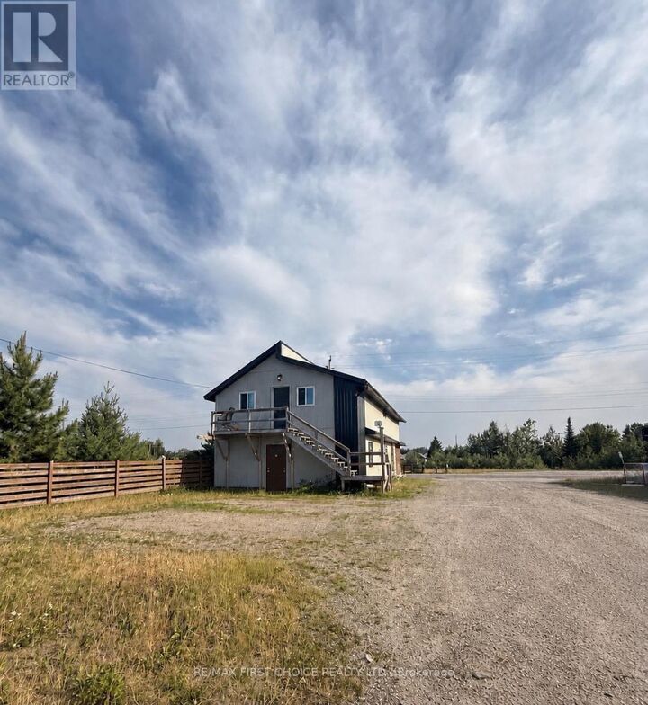 Property Photo:  108 First NE Avenue  ON P0T 1M0 