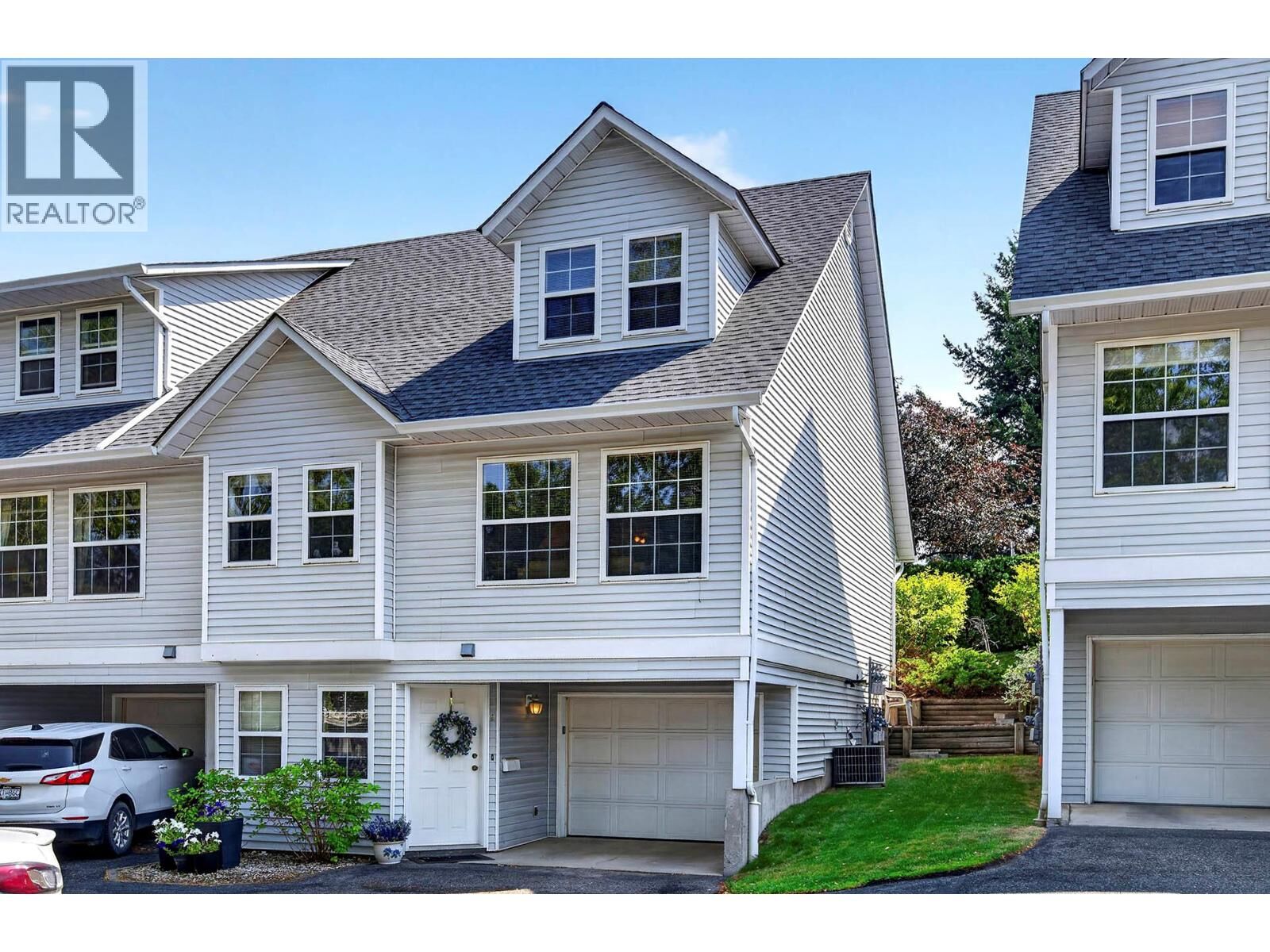 Property Photo:  2084 Robson Place 6  BC V2E 2M6 