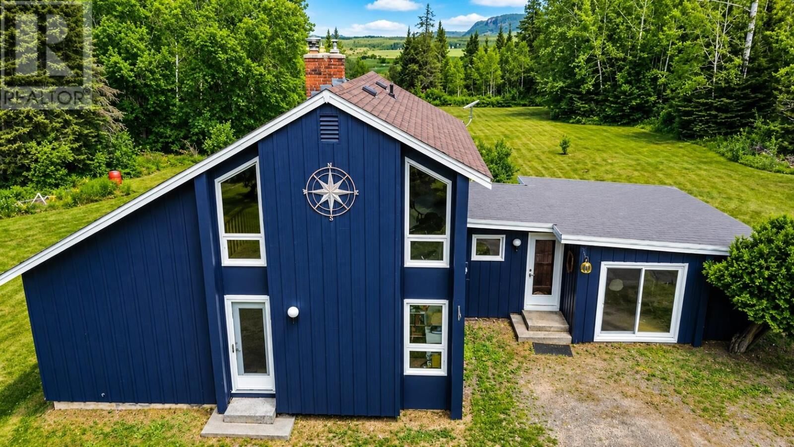 Property Photo:  28 Hanna Rd  ON P7J 0E9 