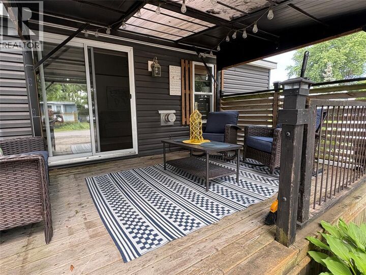 Property Photo:  2891 Old Lakeshore Road 13  ON N0N 1C0 