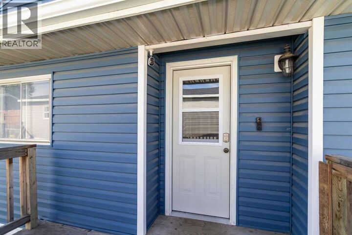Property Photo:  180 Greenbriar Bay  AB T9H 3Y4 