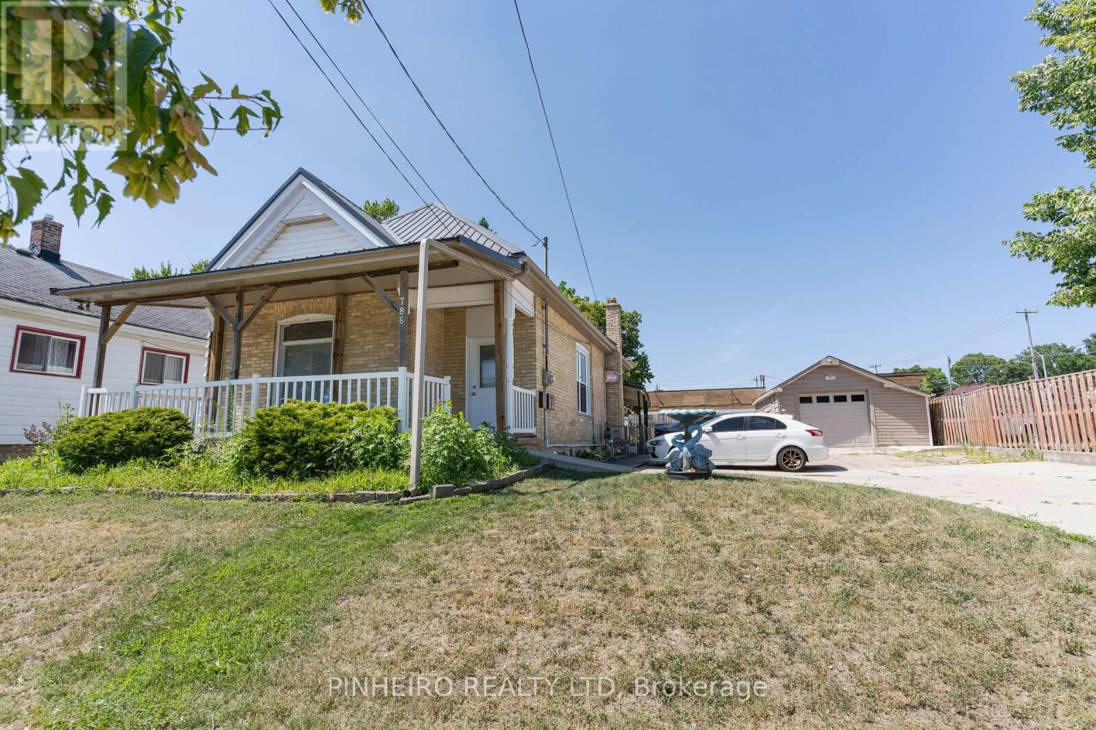 Property Photo:  786 Nelson Street 1  ON N5Z 1K3 