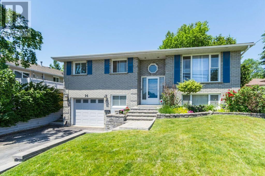 Property Photo:  94 North Murray Street  ON K8V 2E7 