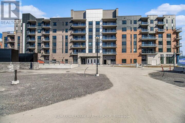 Property Photo: 1350 Hemlock Road 614 ON K1K 5C2