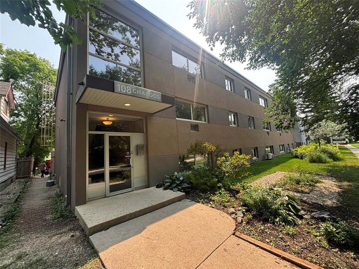 108 Chandos Avenue — photo 1