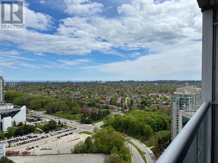 Property Photo: 83 Borough Drive 2807 ON M1P 5E4