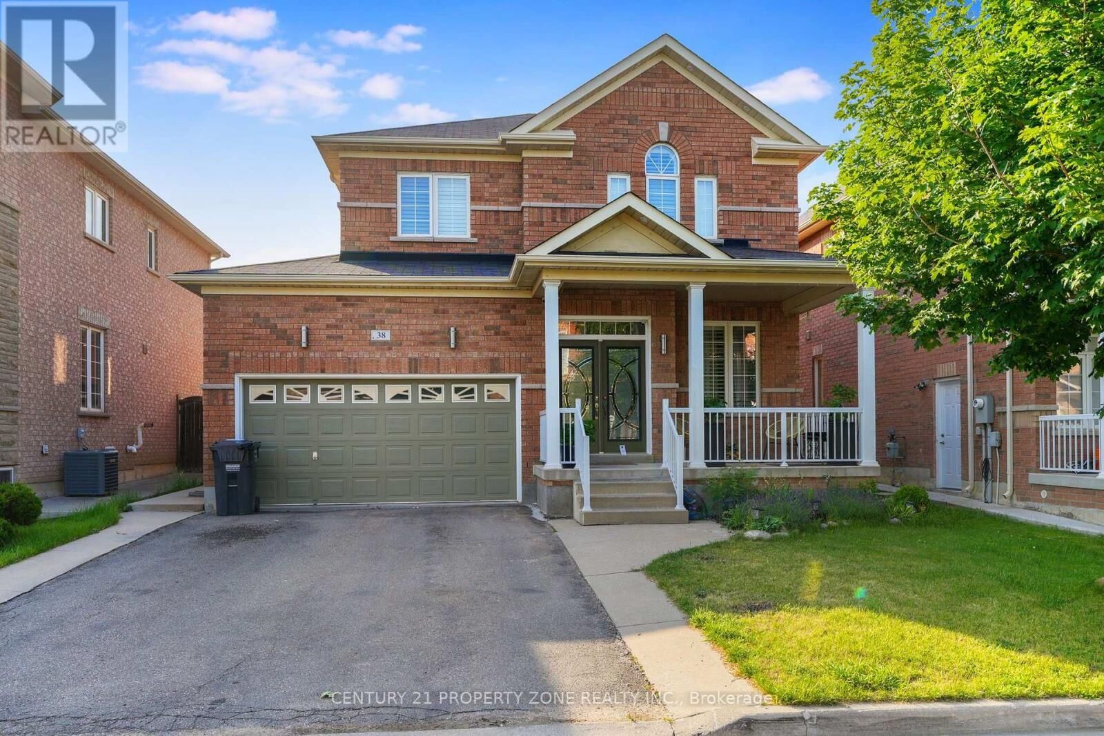 Property Photo: 38 Callalily Road ON L7A 0M2