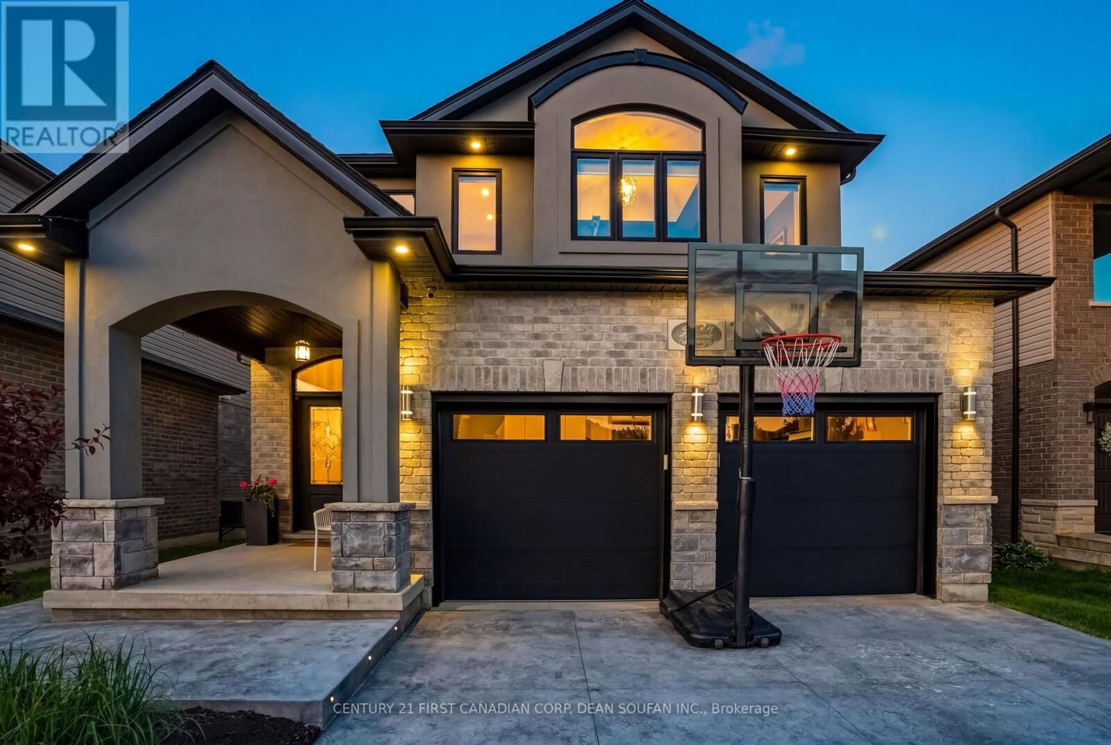 Photo de la propriété:  2152 Yellowbirch Place  ON N6G 0N3 