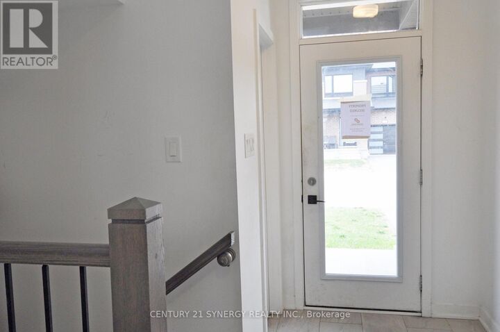 Property Photo: 284 Ormiston Crescent ON K2J 7E4