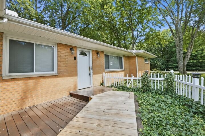 Property Photo: 9634 Mintwood Road OH 45458