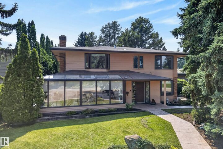 Property Photo:  13803 91 Avenue NW  AB T5R 4X8 