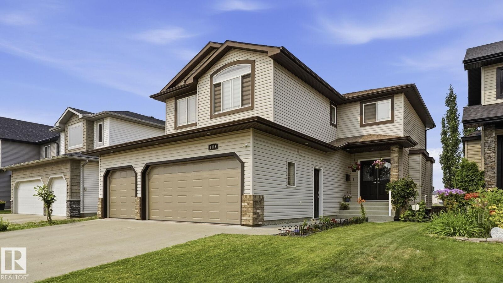 Property Photo: 6116 53 Avenue AB T4X 1V6