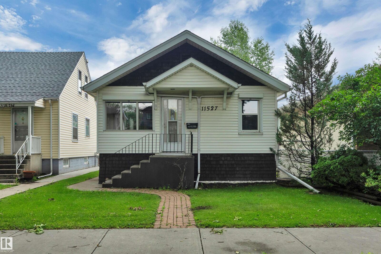 Property Photo: 11527 88 Street NW AB T5B 3R2