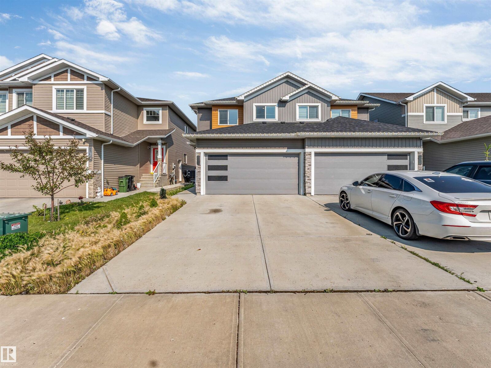 Property Photo: 17513 65 Street NW AB T5Y 4A7