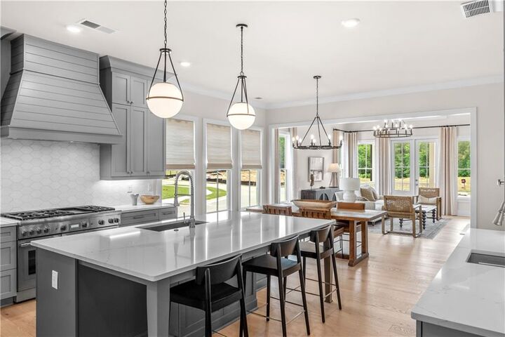 Property Photo: 2039 Village Walk GA 30004