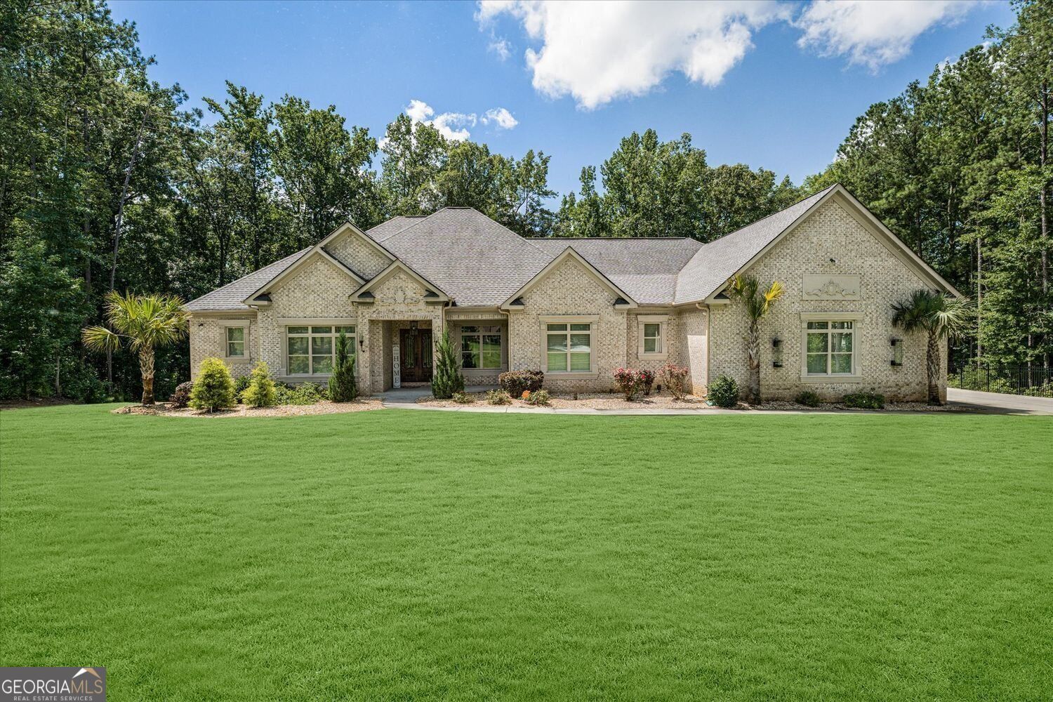 Property Photo:  115 Browning Court  GA 30214 