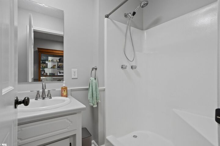 Property Photo:  108 Cardinal Circle  SC 29365 