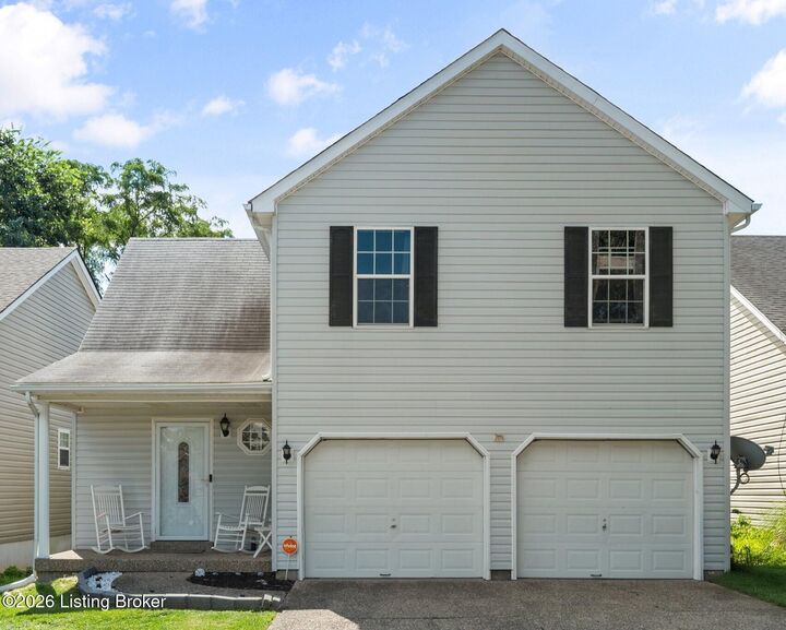 Property Photo: 3913 Mimosa View Dr KY 40299