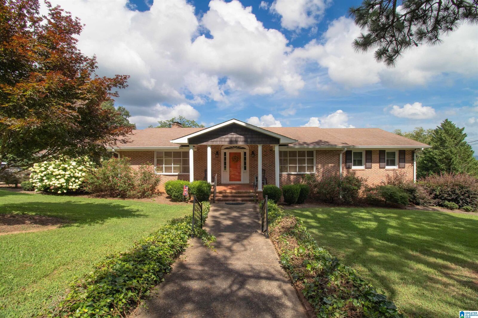 Property Photo: 305 Sky Drive AL 36207
