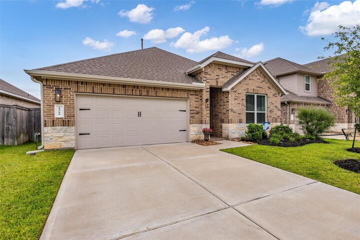 Property Photo: 1569 Oakdale Crest Road TX 77316