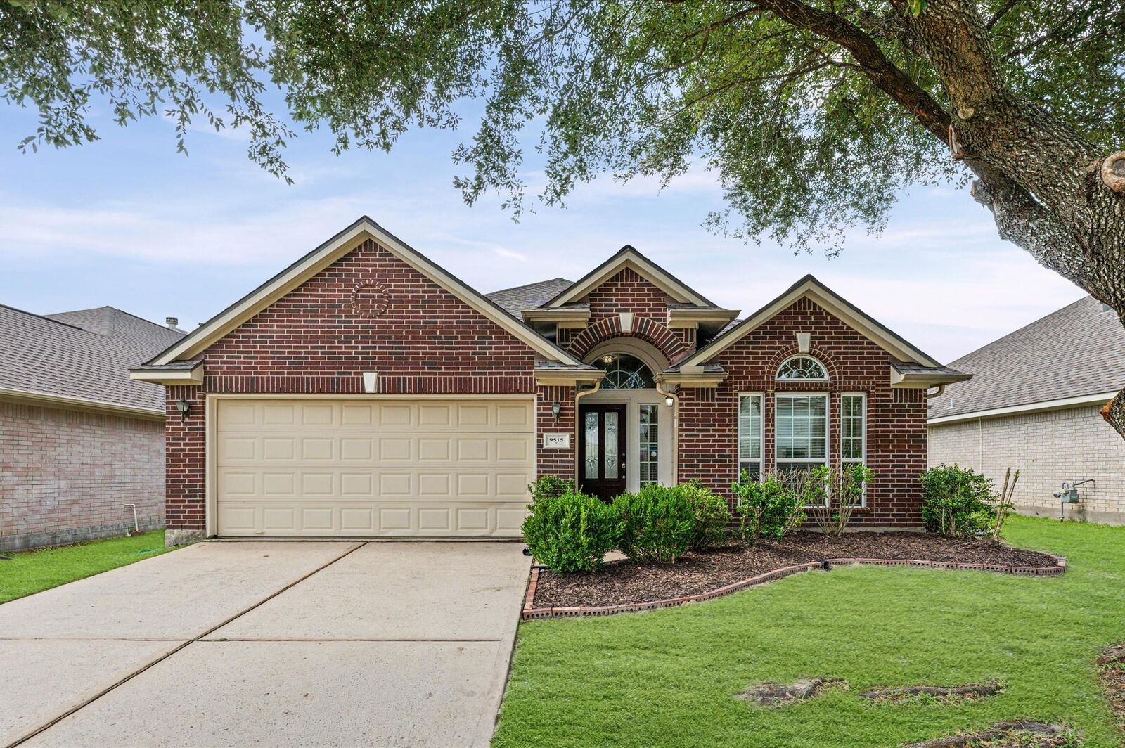 Property Photo:  9515 Mankay Lane  TX 77070 