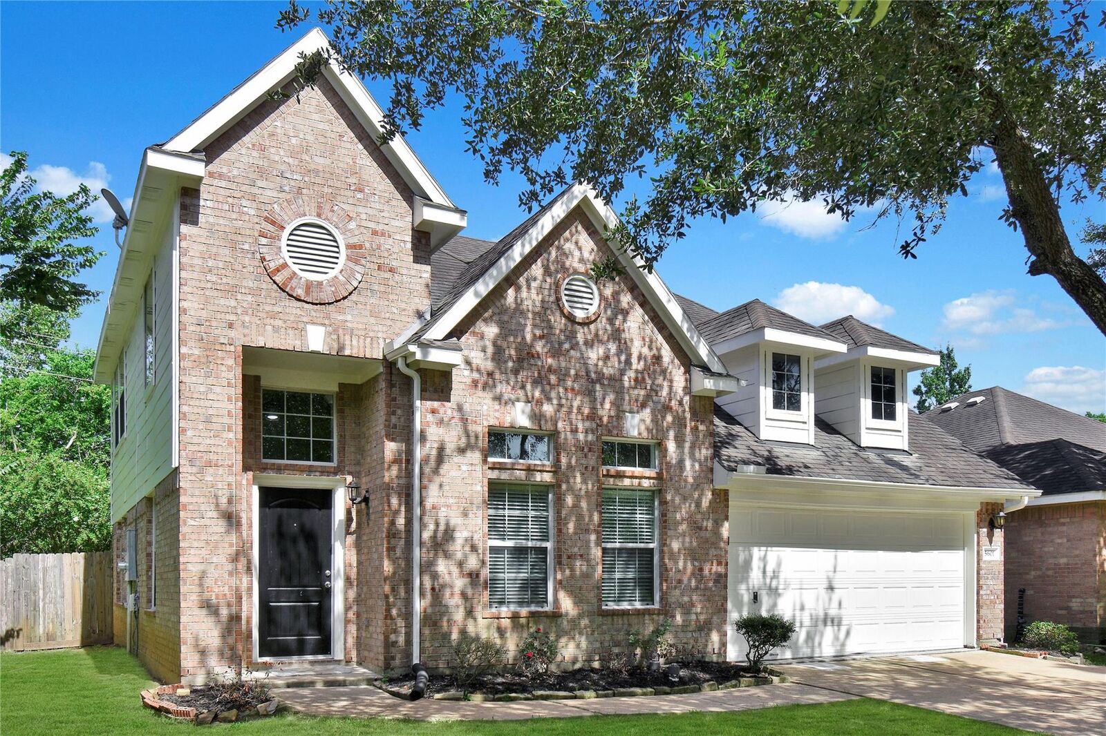 Property Photo: 5601 Savannah Woods Lane TX 77583