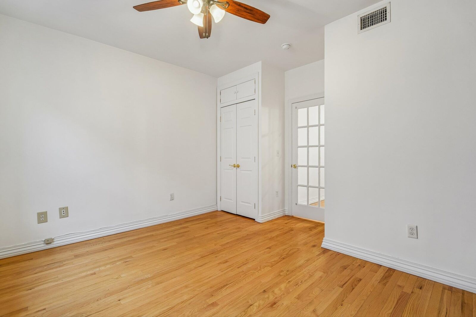 Property Photo:  815 Willow Ave 2R  NJ 07030 