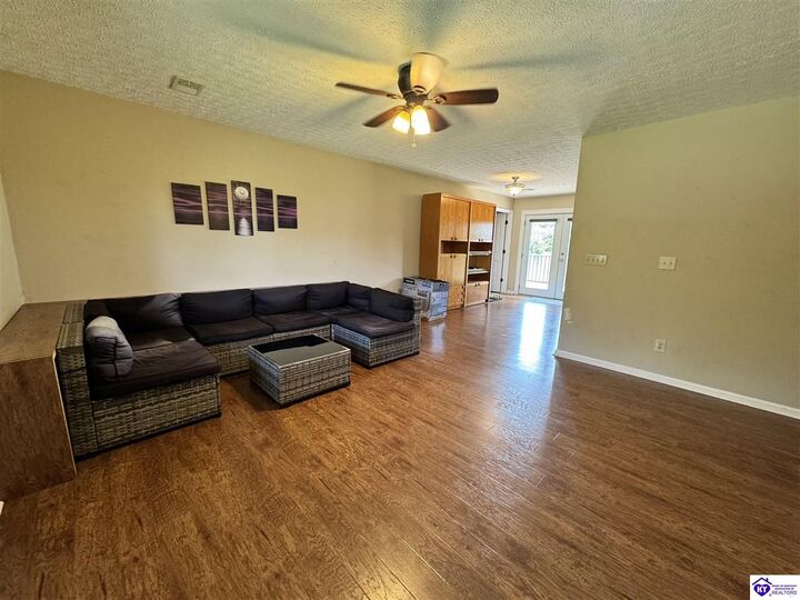 Property Photo:  110 King Arthur Circle  KY 42701 