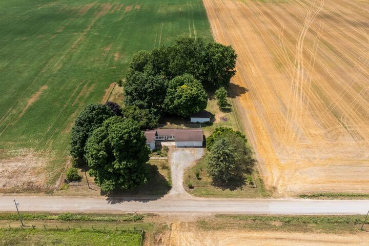 Property Photo: 4352 County Road 41 IN 46706