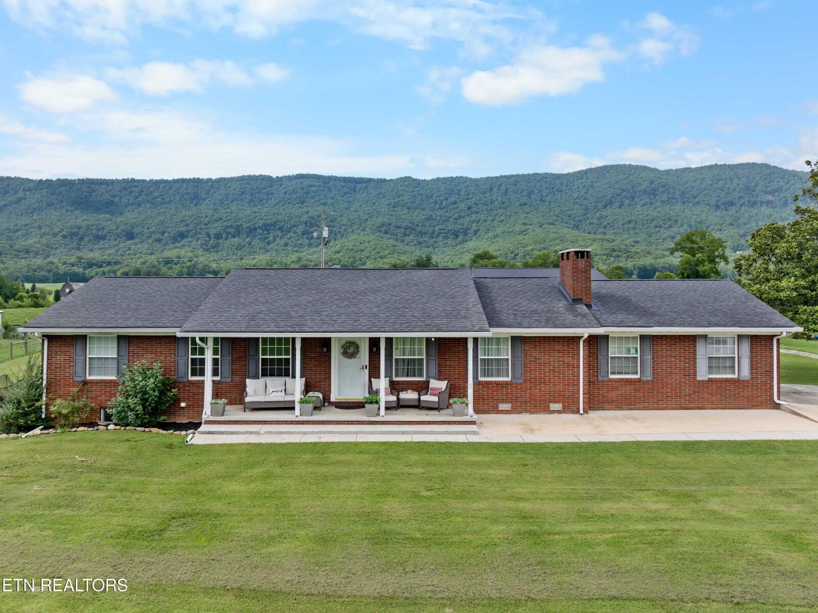 Property Photo:  149 Woodson Lane  TN 37766 