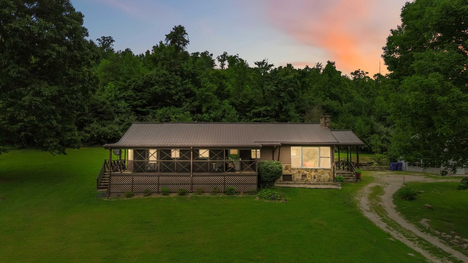 Property Photo:  1651 Highway 1643  KY 42501 