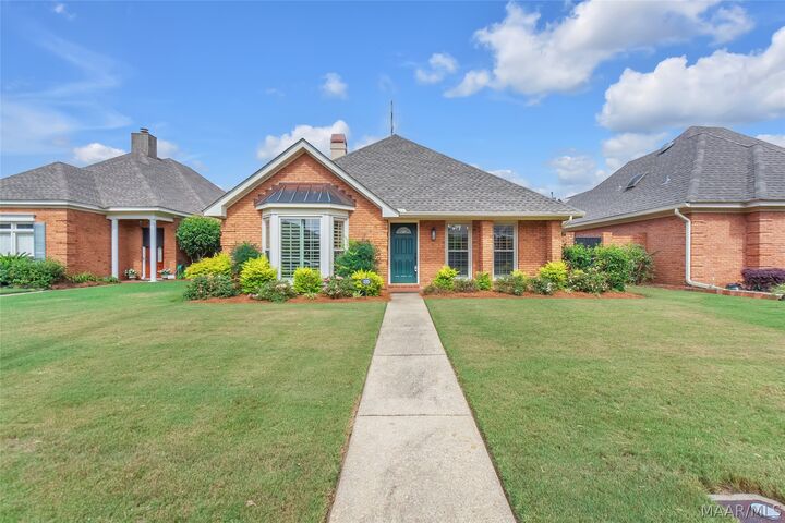 Property Photo:  133 Charleston Court N  AL 36117 