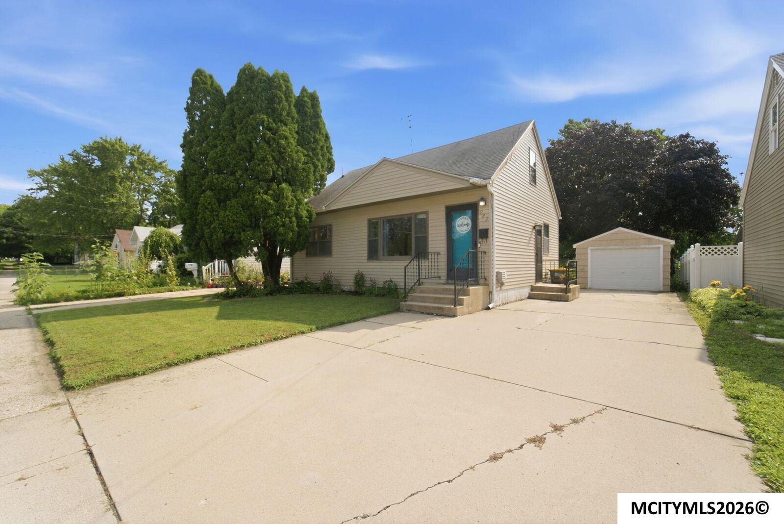 Property Photo: 923 N Tyler IA 50401