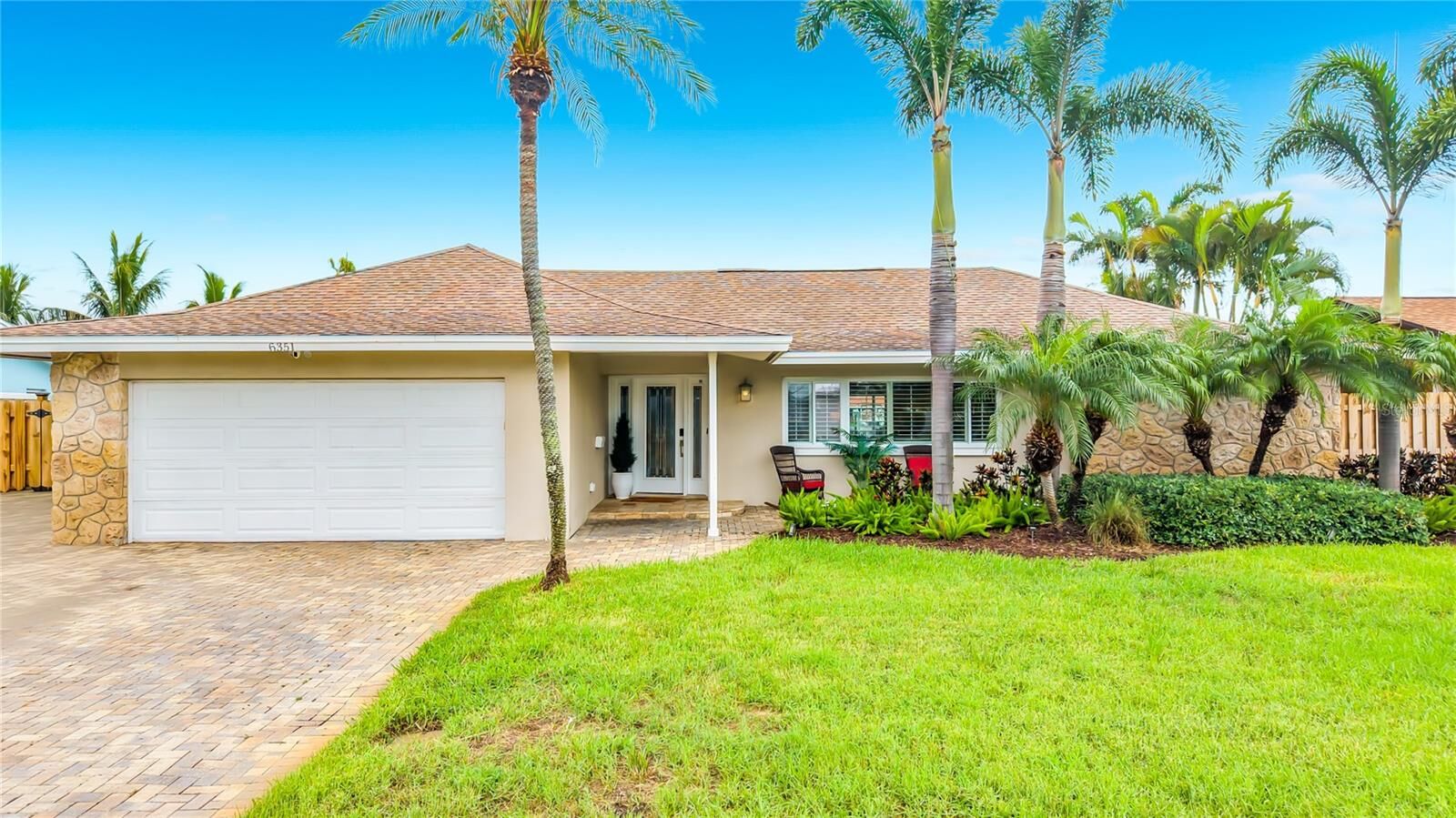 Property Photo: 6351 3rd Palm Point FL 33706