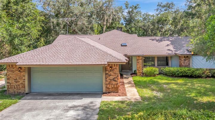 Property Photo:  18426 Villa City Road  FL 34736 