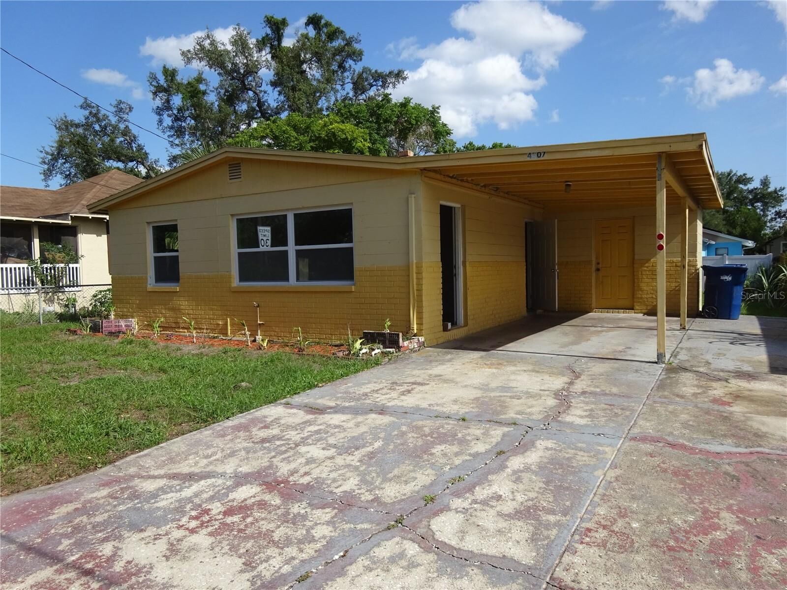 Property Photo:  4307 E Osborne Avenue  FL 33610 