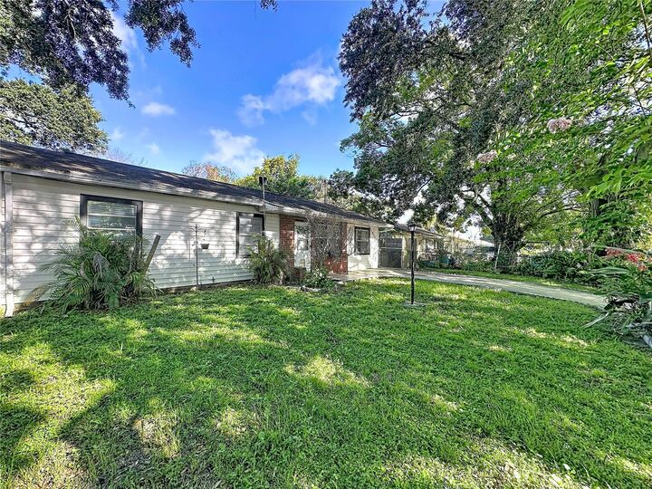 Property Photo: 1520 Overdale Street FL 32825